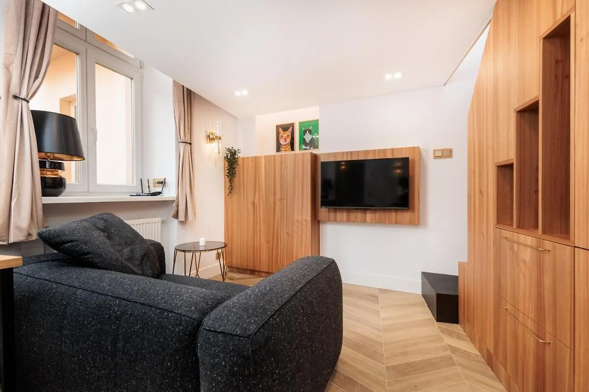 Urban Light Apartment - 3' Main Square - By Upstairs Krakow