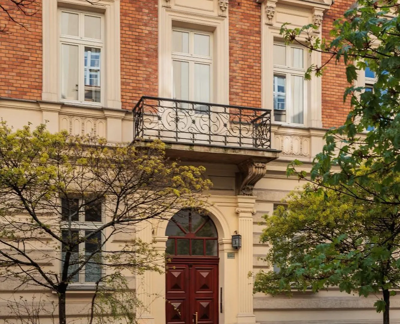 Urban Light Apartment - 3' Main Square - By Upstairs Krakow 0*,  Poland
